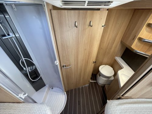 Knaus Sky Wave 60 Years SINGLE BEDS 9-SPEED AUTOMATIC photo: 11