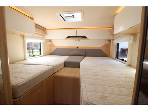 Hymer BMC-I 600 Single beds + Pop-top roof  photo: 28
