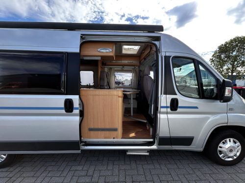 Adria Twin 600 Transverse bed/2010/Air conditioning/6-m photo: 6