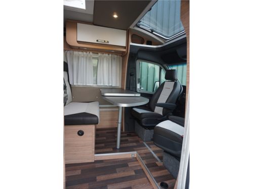 Weinsberg Caracompact 640MEG 170pk Automaat + Airco/ Levelsysteem/ Lithium/ Zonnepanelen/ Garantie! Foto: 18