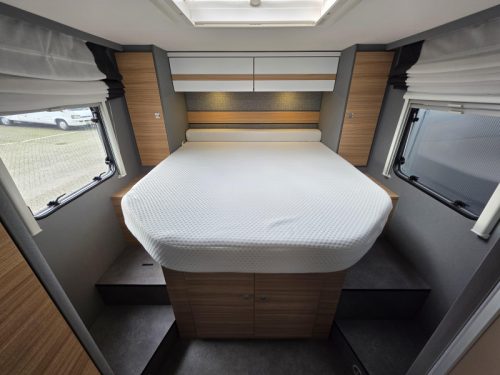 Dethleffs Just 90 T 7052 DBM Queensbett / Hubbett Foto: 16