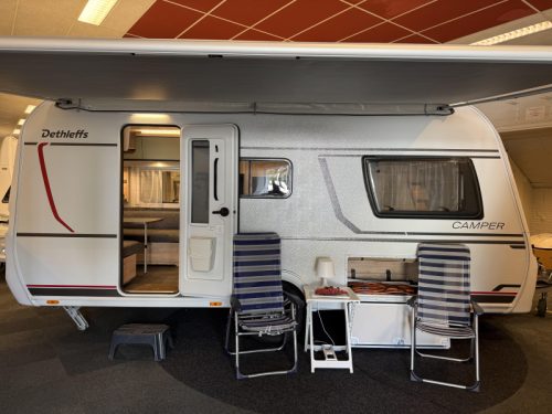 Dethleffs Wohnwagen 460 EL 2 BETTEN SITZGRUPPE AUS VERMIETUNG Foto: 0