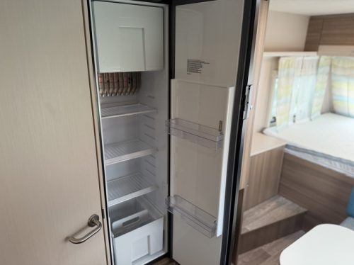 Dethleffs C-JOY 420 QSH photo: 10