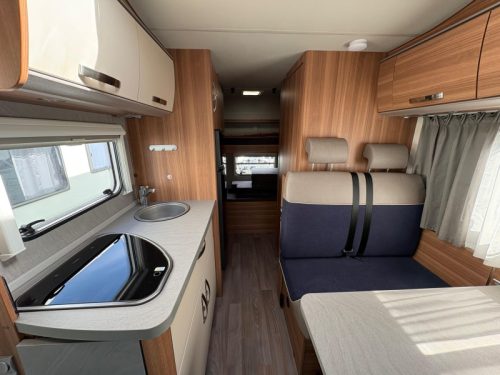 Weinsberg CaraHome 600 DKG Bunk bed/Overcab/6-seater photo: 6