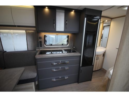 Hobby De Luxe 460 UFE Franz&ouml;sisches Bett & Rundsitzgruppe! Foto: 7