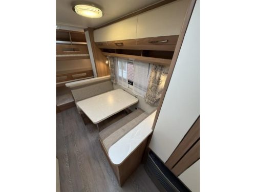 Hobby De Luxe 540 KMFE 3 bunk beds Mover Air conditioning  photo: 21