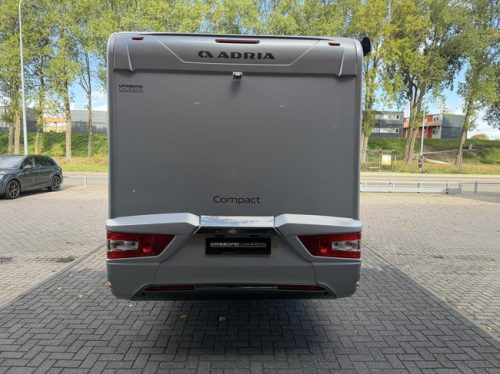 Adria Compact SL Supreme 9T-Automaat 180PK Enkele Bedden Leer Luifel Foto: 9