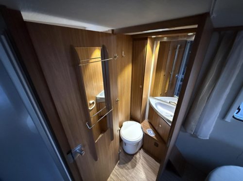 Carado T449 French bed + Pop-top roof photo: 23