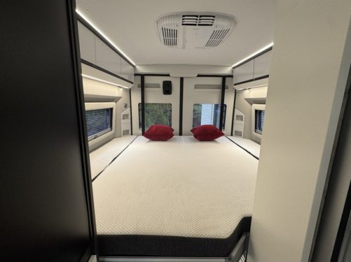 Adria Twin Supreme 640 SGX 140 hp AUTOMATIC 9-Speed Euro6 Fiat Ducato 8 Maxi **Single beds height adjustable/4 seats/Roof air conditioning photo: 18