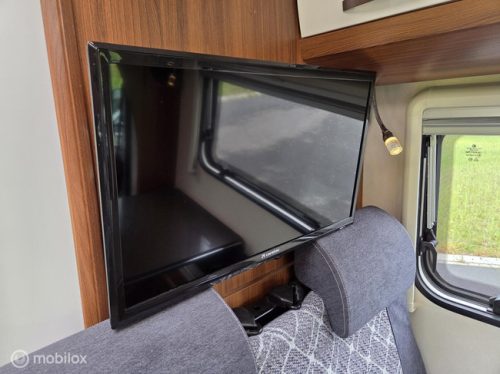 Hobby V65 GE 50 Years 2018 ☆Single beds-51kkm-Euro-6 ☆ photo: 23