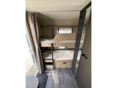 Weinsberg CaraOne Edition HOT 480 QDK STAPELBED-ACTIE MODEL Foto: 8