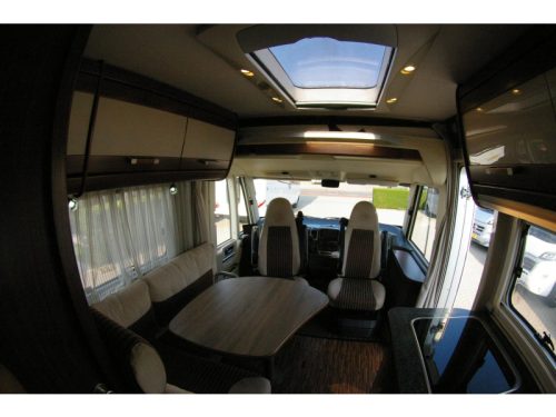 Hymer B674 SL Einzelbetten, XXL Garage Foto: 7