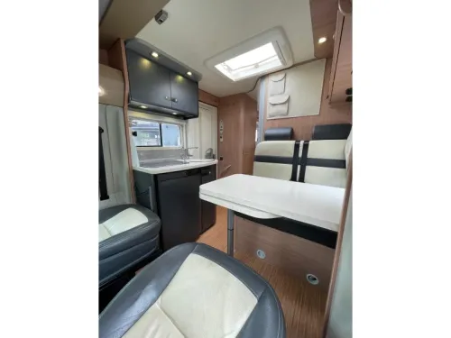Knaus Vansation 600 TI Single Beds Garage photo: 7