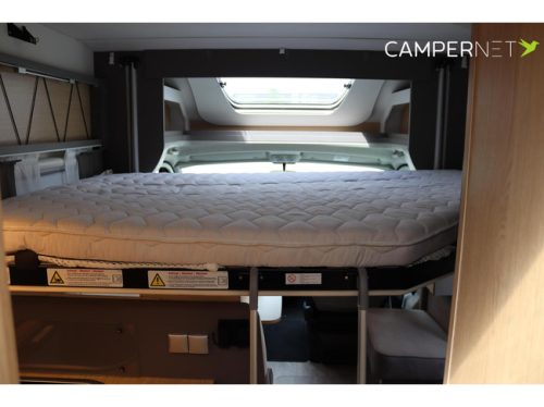 LMC Tourer Lift 730 165HP | Single beds | Separate shower | Pop-top roof | Bike rack | Solar panel | Bearlock | Roof air conditioning | Awning | photo: 21