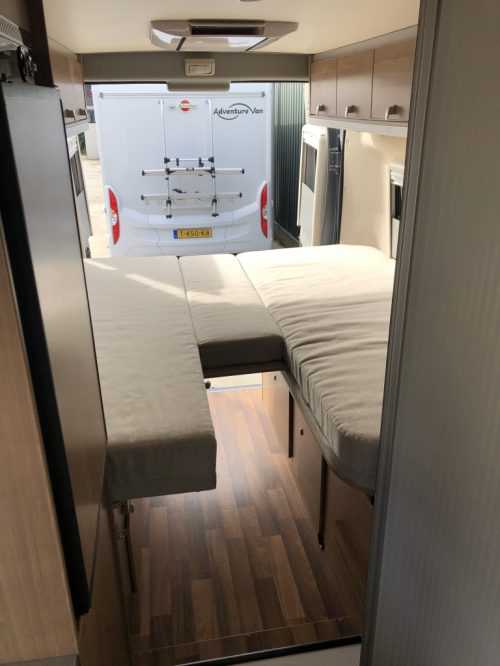 Hymer Yellowstone 649 SINGLE BEDS photo: 35