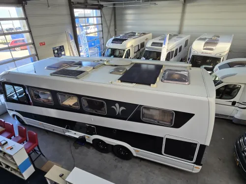 Niesmann+Bischoff Arto 85 LE Z.G.O.H B.J. 2015 Cloulin photo: 8