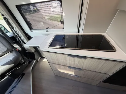 Adria Twin Plus 640 SLB Lithium, Umrichter, Solar Foto: 8