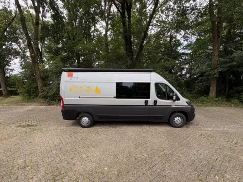 Peugeot Boxer 600 Foto: 1