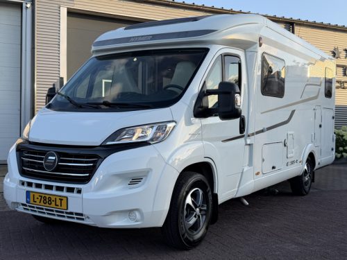 Hymer Exsis-T 588 SINGLE BEDS-AIR SUSPENSION photo: 3