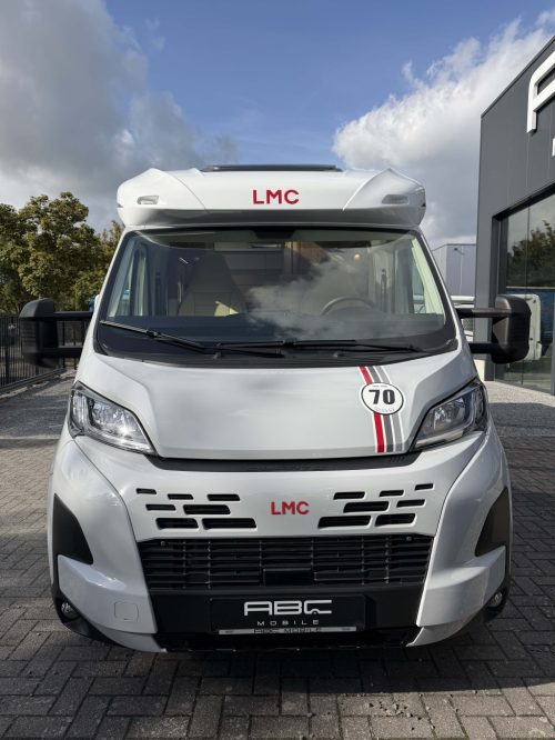 LMC Cruiser V646 photo: 1