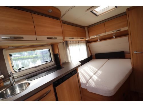 Knaus Sudwind Silver Selection 450 FU Mover Floor heating photo: 13