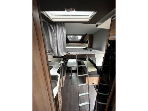 Adria Matrix Plus 670 DC TV & Satellit, Bankklimaanlage Foto: 15