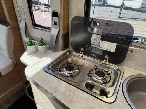 Knaus Van TI Vansation 650 MEG AUTOMAAT 9-Traps 180 pk Euro6 Fiat Ducato 8 **Einzelbetten/Satelliten-TV/Navi/Kamera/Lithium/Anh&auml;ngerkupplung/T Foto: 13