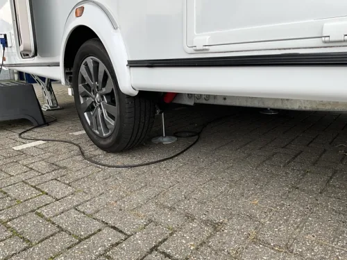 Knaus Sport E-Power Selection 420 QD AIRCO-LEVELING SYSTEM-AWNING  photo: 14