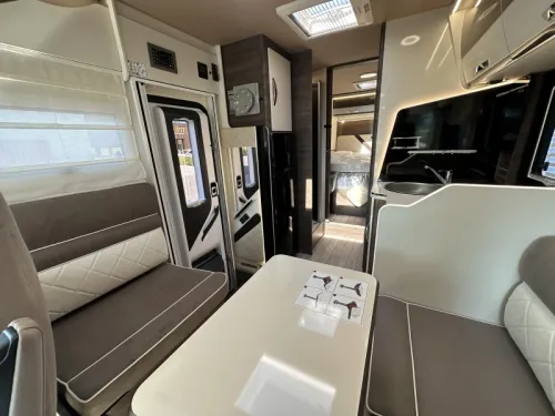 McLouis Nevis 881 NEU Queensbed 140PS Foto: 6