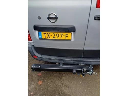 Nissan NV400  photo: 19