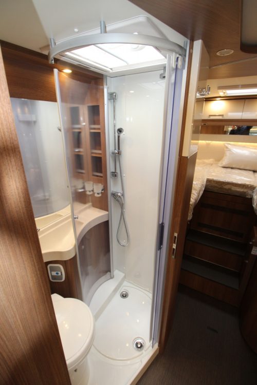 Carthago C-Tourer i 148 LE photo: 12