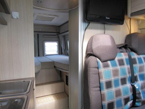 P&ouml;ssl 640 Roadcruiser Van conversion Single beds Busbiker 2016 photo: 11