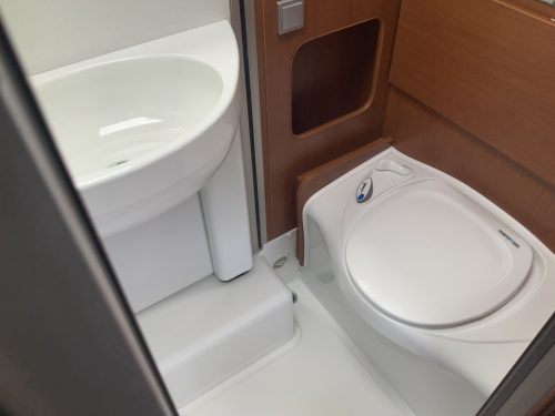 Hymer Exsis-I 674 EX 2.3 MultiJet 160 HP, A-class, Motor air conditioning, 2 Single beds, Pop-top roof bed, Garage, Towing hitch, etc, etc. Camper centrum on the road photo: 32