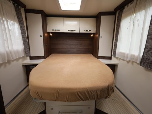 Benimar Tessoro 495 QUEENSBED + POP-TOP ROOF photo: 7