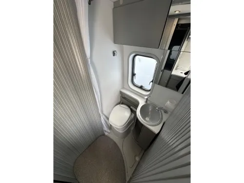 Adria Twin 640 SLX 150 hp solar panel photo: 14