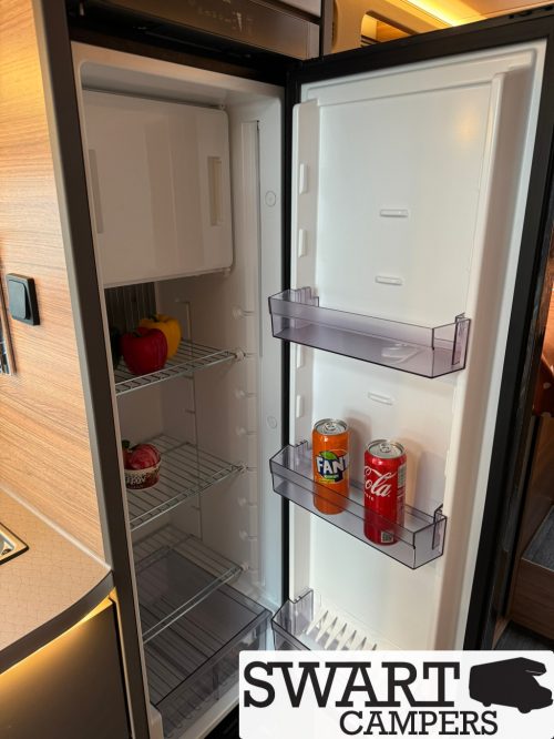Weinsberg CaraLoft Ford 650 MEG, 155 hp automatic Single beds photo: 13