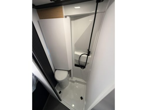 Adria Twin 640 SGX AUFSTELLDACH + HUBBETT Foto: 18
