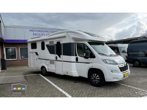 Adria Matrix M 670 SL L&auml;ngs- und Hubbett Foto: 1