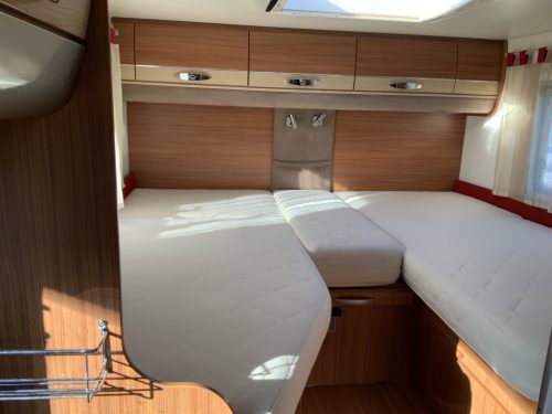 Adria Compact SL 2.3 MultiJ. 130 HP Semi-integrated, Single beds, Year 2010 Camper Centrum On the Road at Noorderringweg 4 in Marum. photo: 4