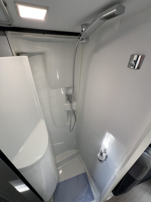 Adria Twin 640 SLB SPORTS ENKELE BEDDEN+HEFBED 9-T AUTOMAAT foto: 10