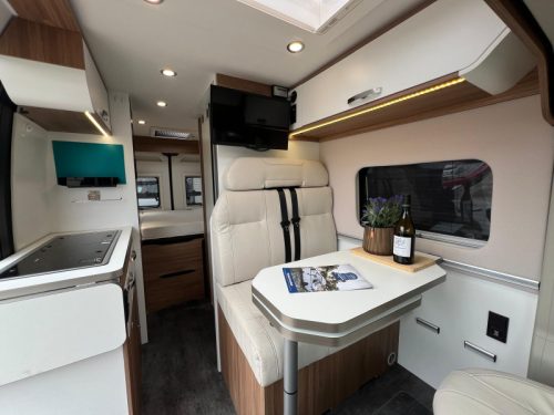 Pilote V 600 G Awning, Bicycle Rack, TV, photo: 10