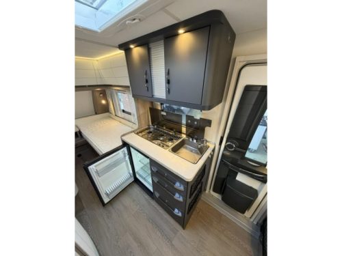 Hobby On Tour 460 DL Mover, Markise, Klimaanlage Foto: 15