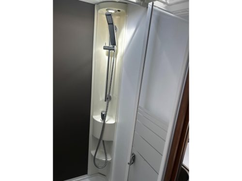 Adria Matrix Plus 670 SL Standheizung, Fahrradtr&auml;ger Foto: 12