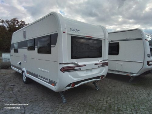 Hobby Excellent Edition 540 UFF with queen bed photo: 12
