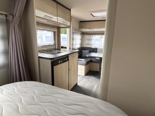 Caravelair Antares Style 470 mover, luifel, fietsenrek  foto: 17