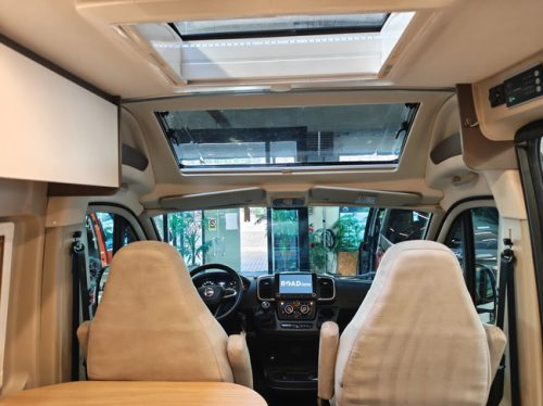 LMC INNOVAN 600 140PK Skyroof , Solar, Facelift photo: 8