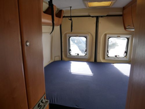 ROLLER Team Livingstone 2, 6 Meter Buscamper, Querbett, Van Swing Foto: 16