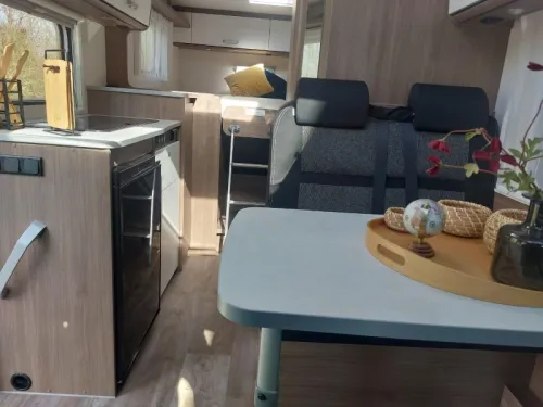 Carado V 337 - Compact and stylish photo: 1