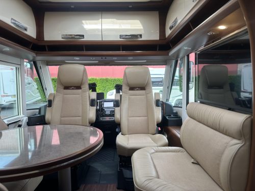 Carthago Chic E-line 51 QB Upper cabinets, ALDE photo: 12