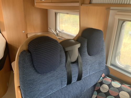 Chausson Trigano Flash 08 2.3 128 hp French bed, side sofa, half-dinette, Swivel seats, very neat condition Year of manufacture 2006 Motorhome centre on the road Marum photo: 9